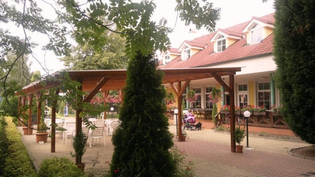 Penzion Oáza Štětí Esterno foto